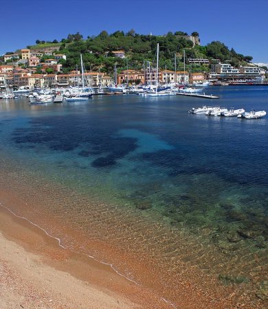 spiaggia-la-rossa-porto-azzurro-elba